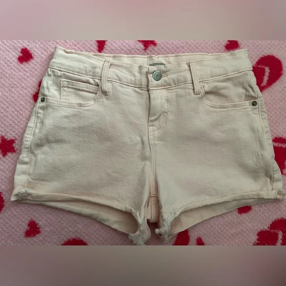 🛑 DONATED 🛑 Old Navy Women's Light Pink Shorts Size 2 💕 - Picture 3 of 7